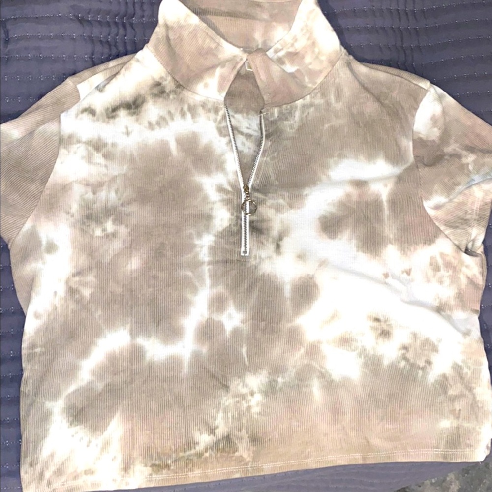 Brand New Zipper cropped shirt